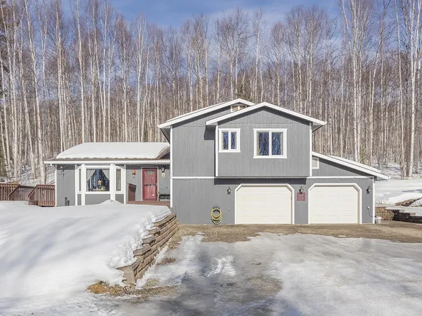 865 Redpoll Ln, Fairbanks, AK 99712