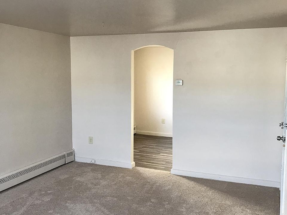2nd image of 5909 Cottage St