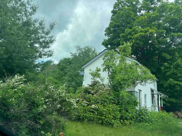 1325 Giddings Street, Springfield, VT 05150