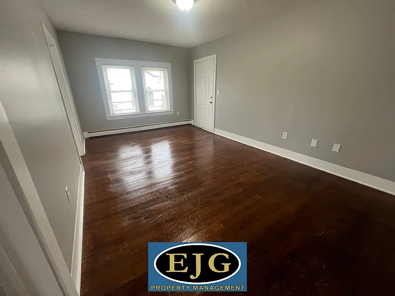 29 Canal St #7 — Photo 14