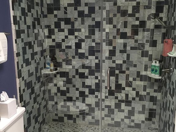 5th image of 1036 N Ogden Dr