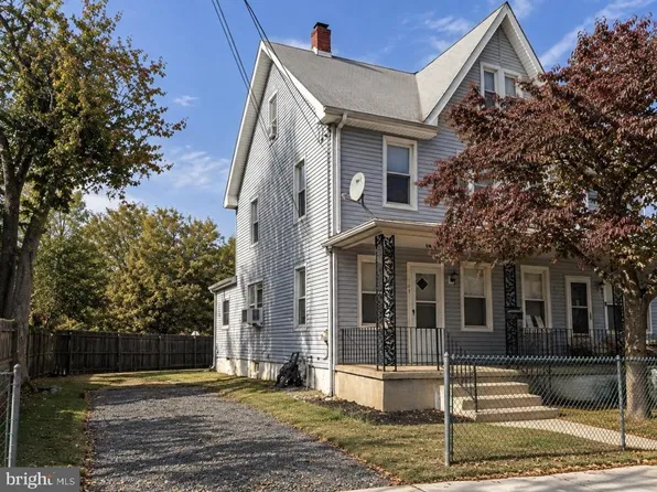 105 E Washington St, Riverside, NJ 08075