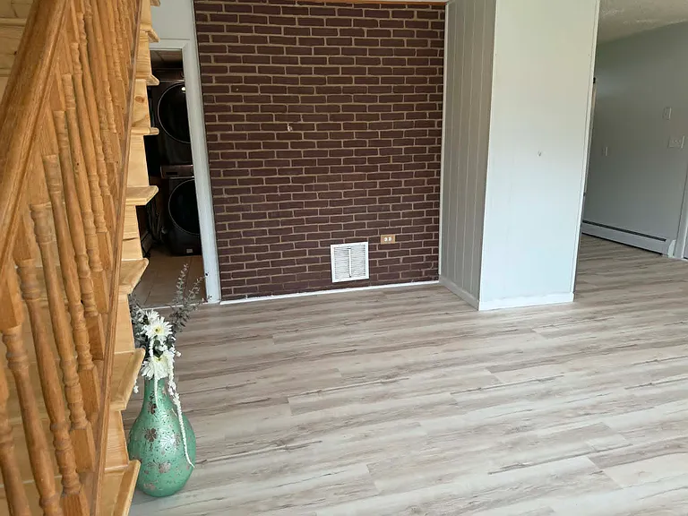 5 Nickelhill Ln — Photo 6