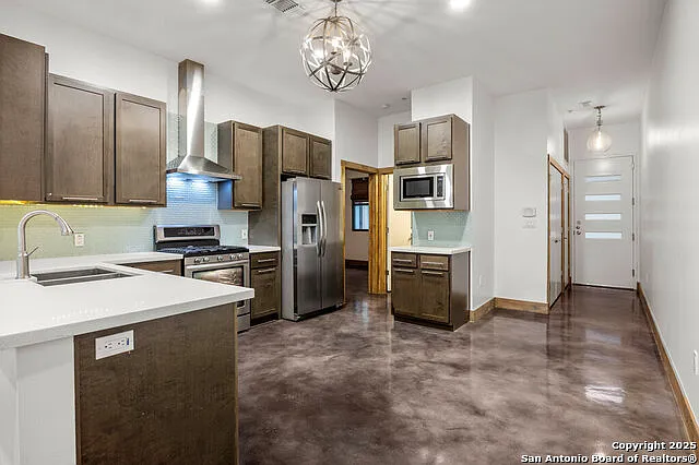 1542 N Alamo St #107 — Photo 2