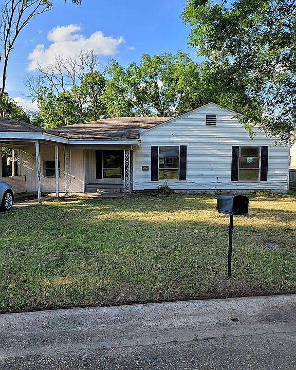 1st image of 841 Singapore Dr