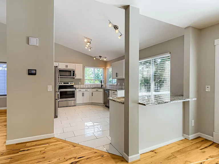 9344 Montrose Way — Photo 8