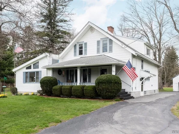 78 Knox Rd, East Aurora, NY 14052