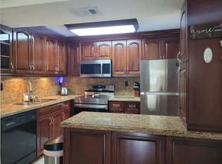 1066 N Hiatus Rd #1066, Pembroke Pines, FL 33026