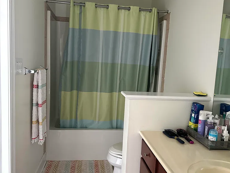 209 Samuel Ct #1 — Photo 11