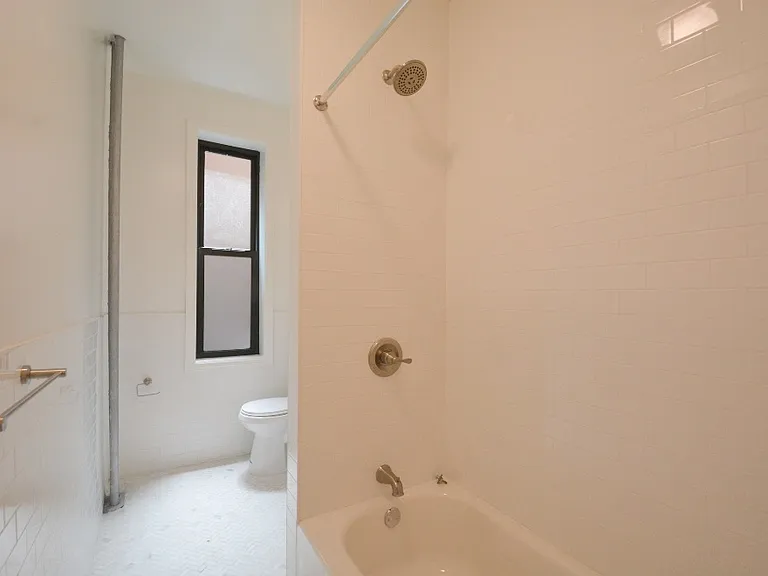 530 W 123rd St #9 — Photo 8