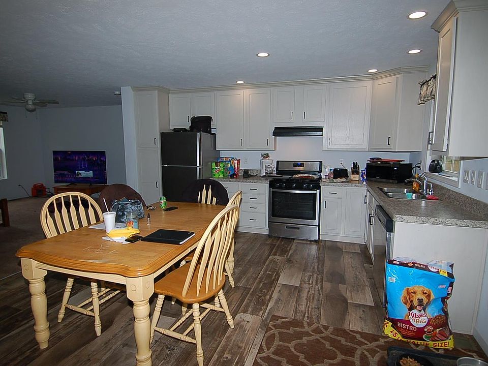 9430 W 24th Rd, Mesick, MI 49668 Zillow