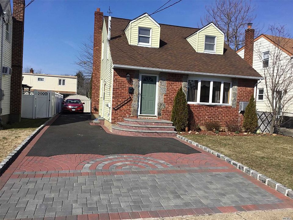 1st image of 44 Cedar St