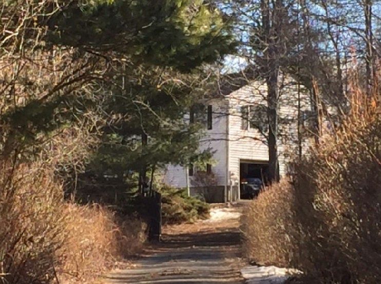 2nd image of 28 Spring Hill Ln