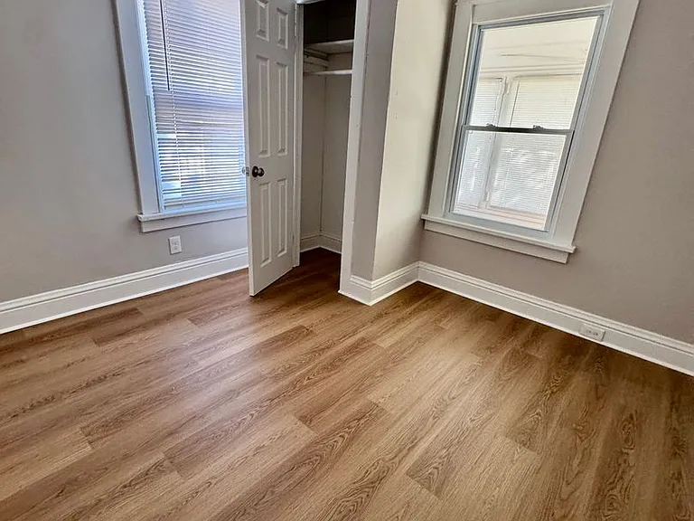 117 Browning Ave — Photo 14