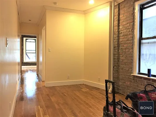 Rented by Bond New York | media 16