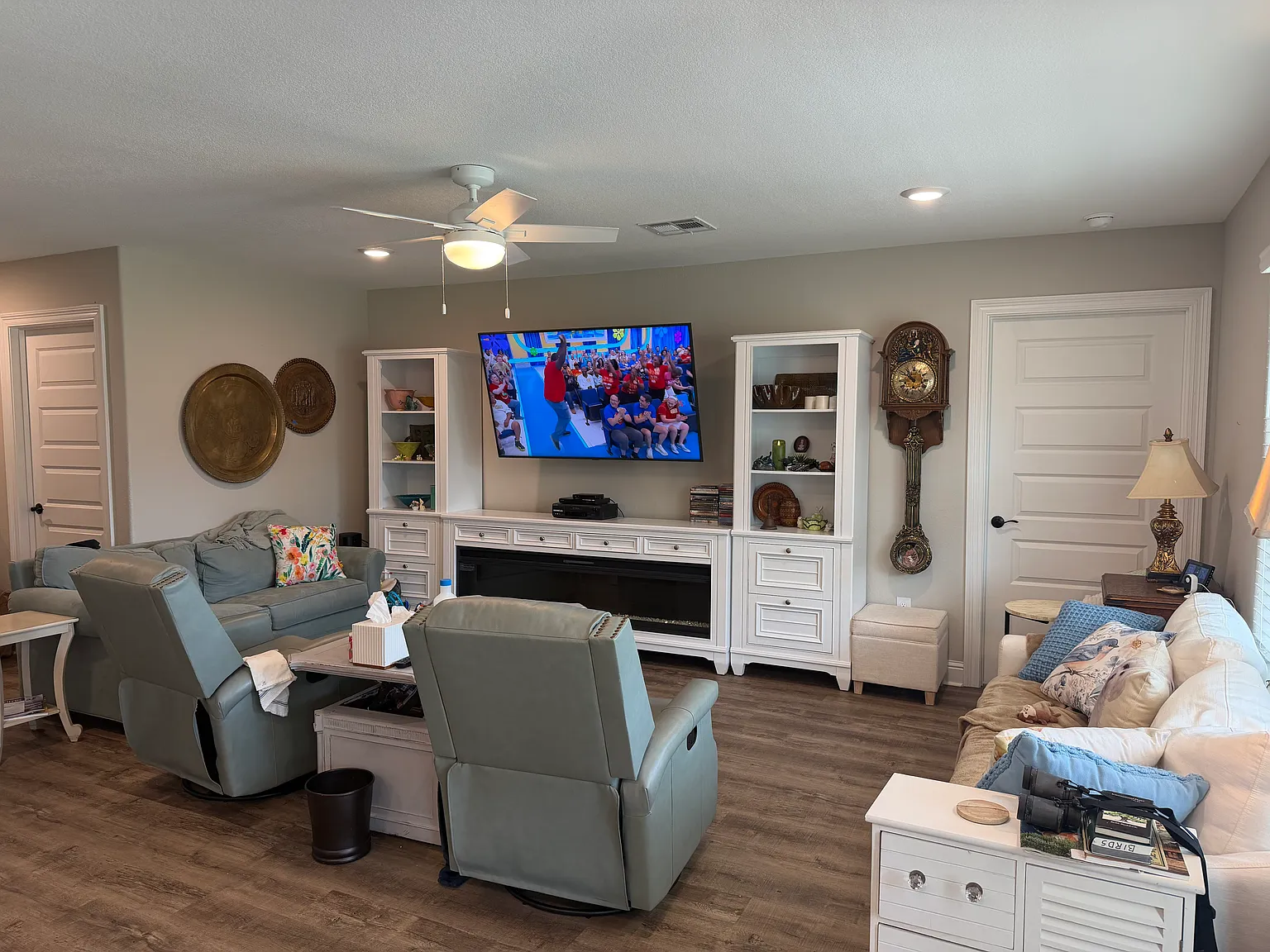 3 bed, 1892 sqft, $2,350 — Photo 3