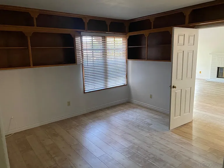 12592 Heatherfield Ln — Photo 35