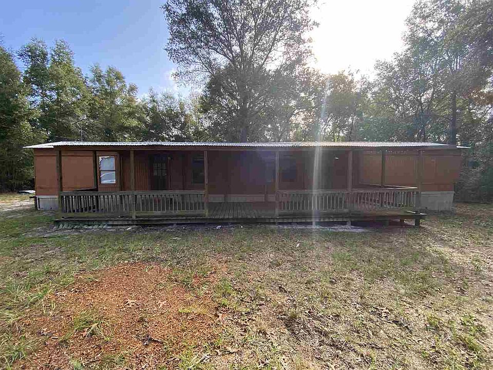 1st image of 554 NE Mahlon Dr