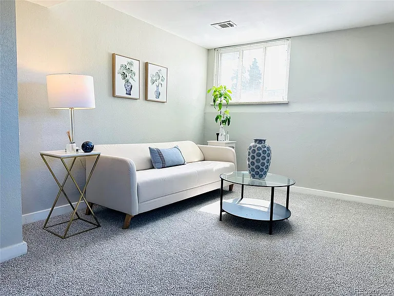 1400 S Clermont St #7 — Photo 1