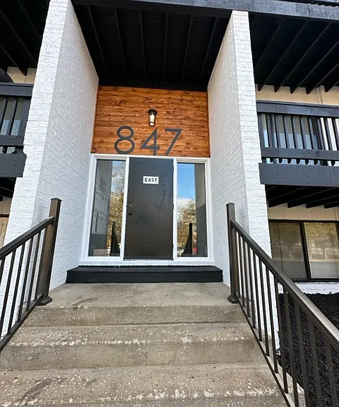 847 S Lake Park Ave #24E — Photo 1