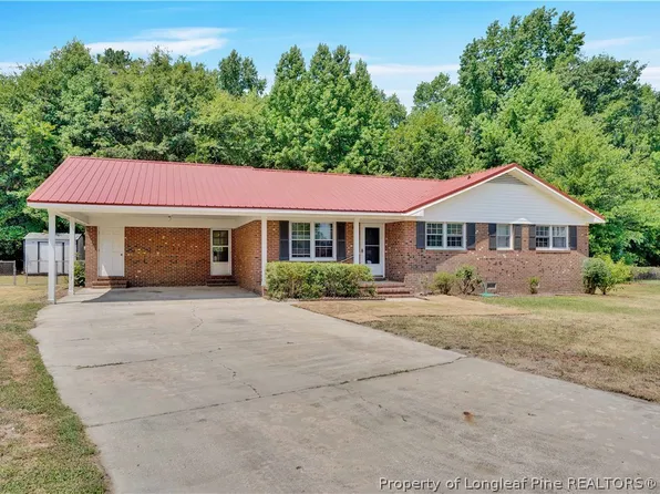 717 Curtis Cir, Spring Lake, NC 28390