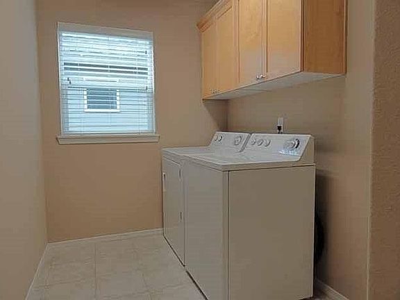 5th image of 1266 SE Bianca St