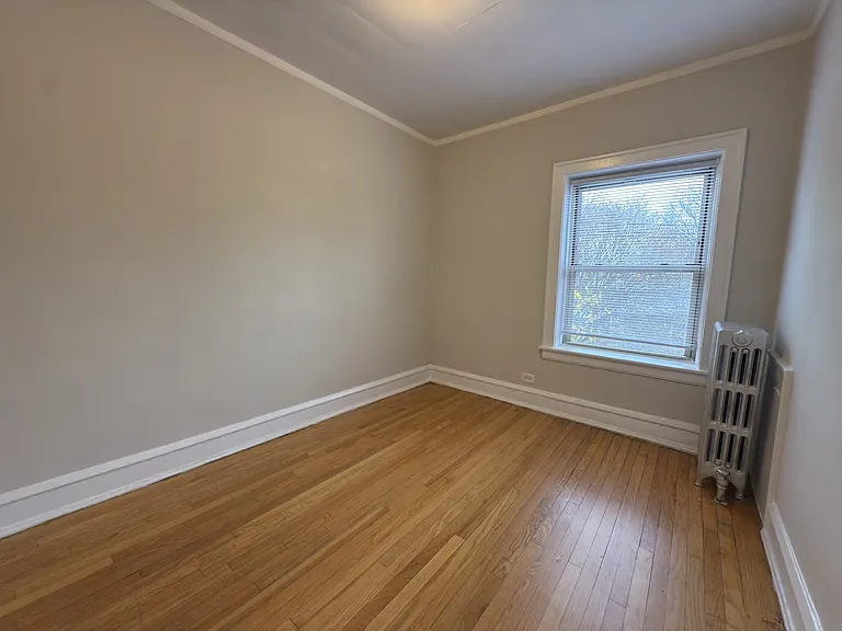 51175 W Montrose Ave #3A — Photo 13