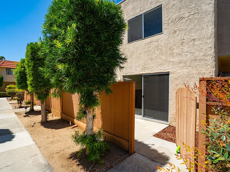 6799 Alvarado Rd #4 — Photo 25