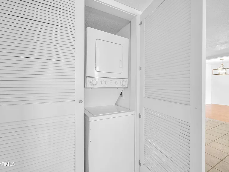 6420 E Windsor Ave — Photo 22