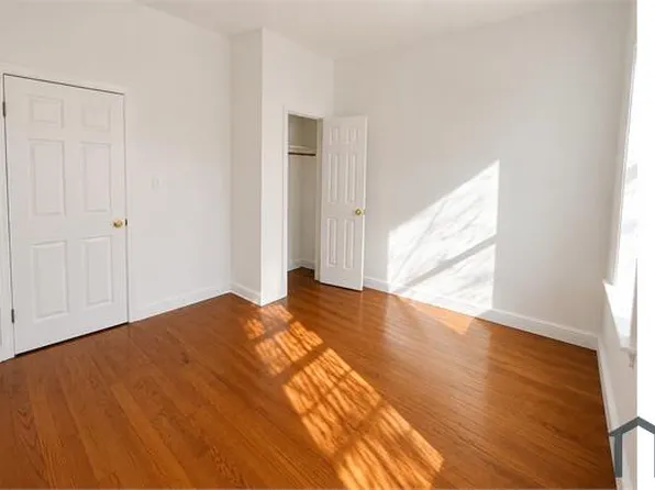 1390 Boston Rd, Bronx, NY 10456
