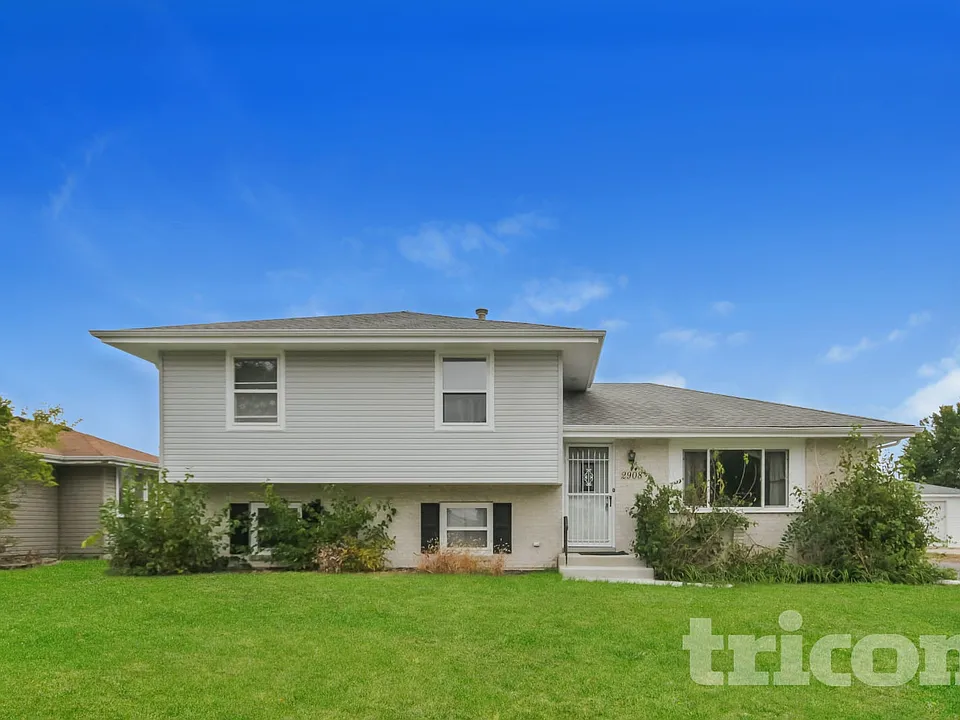 2908 Art Schultz Dr