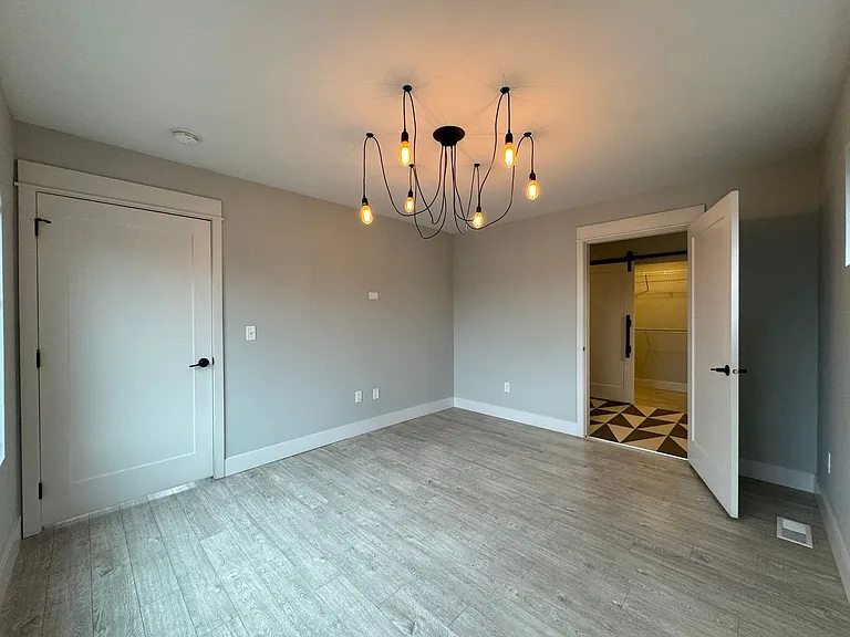 The Ledge At Five Mile! **Move In Special: $1,000 Off First Month's Rent** — Photo 31