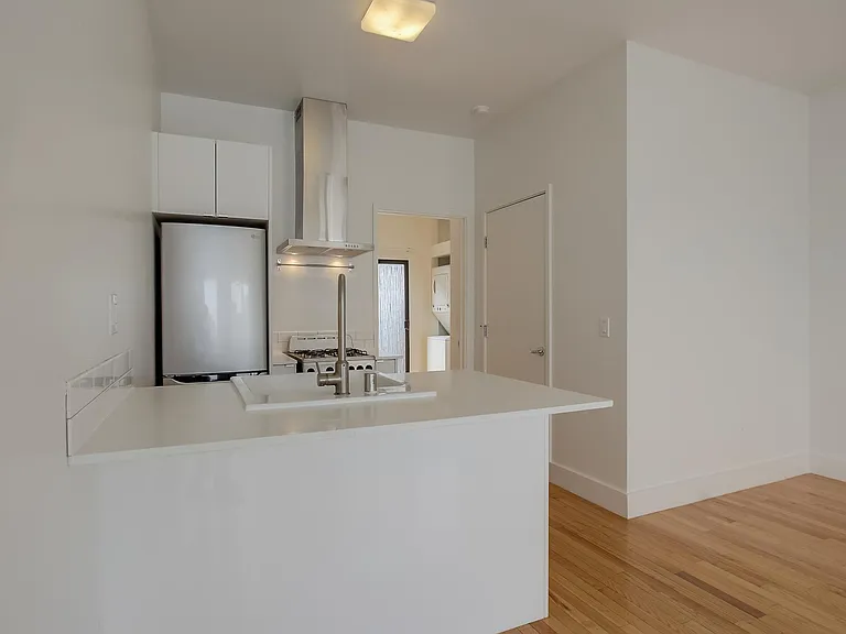3102 London St #3110 — Photo 18