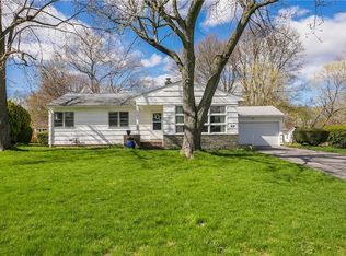 49 Maywood Dr, Rochester, NY 14618