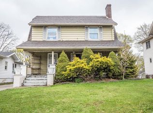 1067 N Main St, Akron, OH 44310