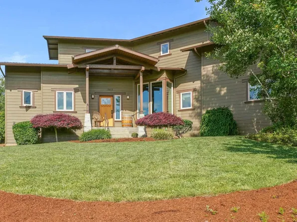 2015 Landaggard Dr NW, Salem, OR 97304