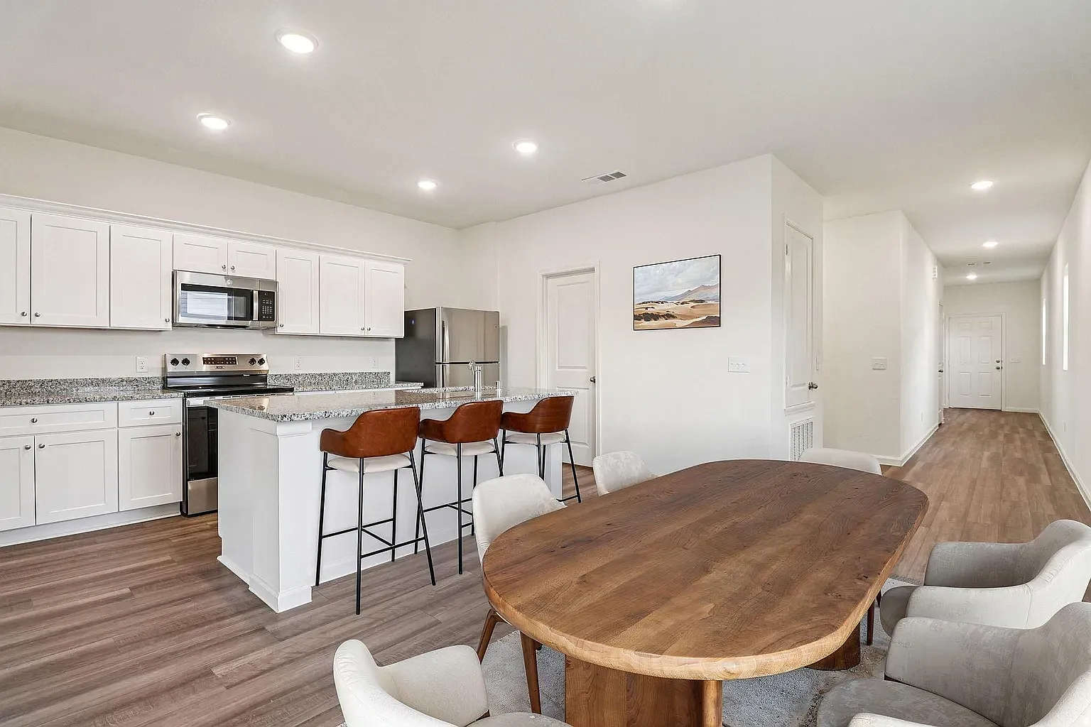 3 bed, 1499 sqft, $1,895 — Photo 3