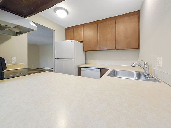 4th image of 24423 27th Ave S #4