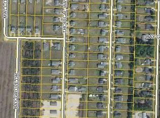 57 Bay Grove Dr, Freeport, FL 32439