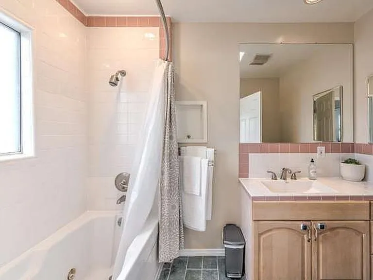 3606 Veteran Ave — Photo 12