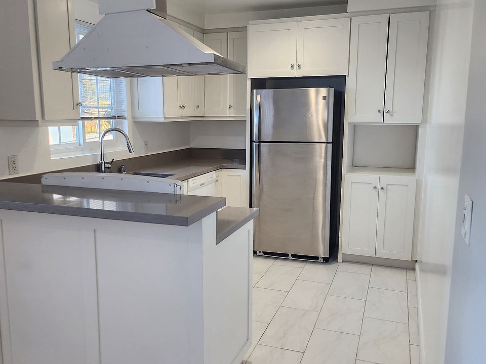 1st image of 10949 Fruitland Dr APT 14