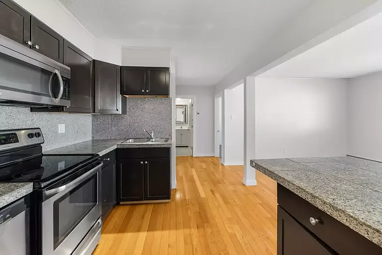 2163 Hamilton St #10 — Photo 6