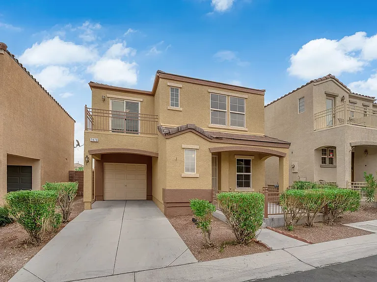 7470 Margollini St — Photo 15