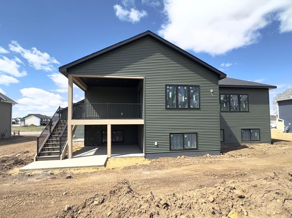 1504 14th Ave NE, Kasson, MN 55944
