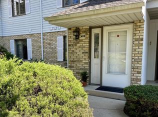 1433 Sun Valley Dr, Racine, WI 53406