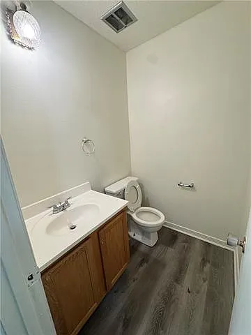 3717 Canterbury Ln — Photo 12