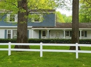4694 Westshire Dr NW, Comstock Park, MI 49321