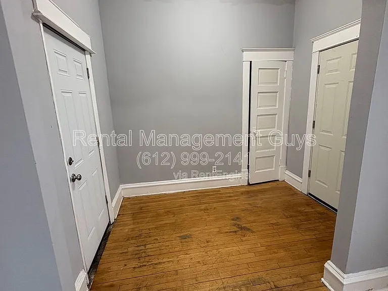 1015 Humboldt Ave N #2 — Photo 3