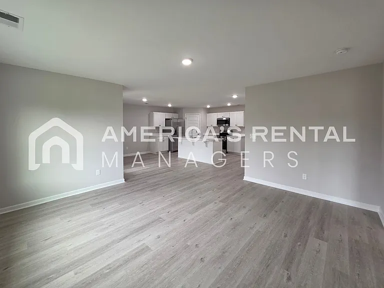 10312 Squires Way — Photo 32