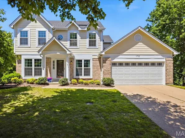 176 Brighthurst Dr, Chesterfield, MO 63005